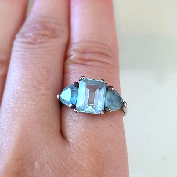 Sterling Silver Blue Triple Stone Ring - Picture 2 of 6